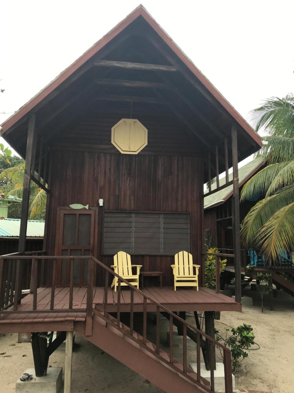 Green Parrot Beach Houses And Resort Placencia Exterior photo